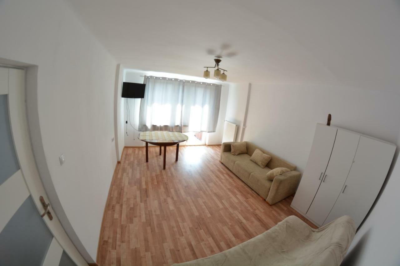 Ul. Ugorek Kolo Areny Daire Krakow Dış mekan fotoğraf